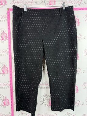 Reitmans capri dotted Black Capri Pants with White Micro Dot Pattern